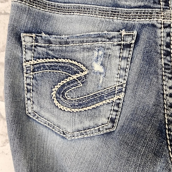 Silver Jeans Aiko Mid Capri Distressed Factory Fade Whiskered Light Blue Size 28 - Picture 12 of 15